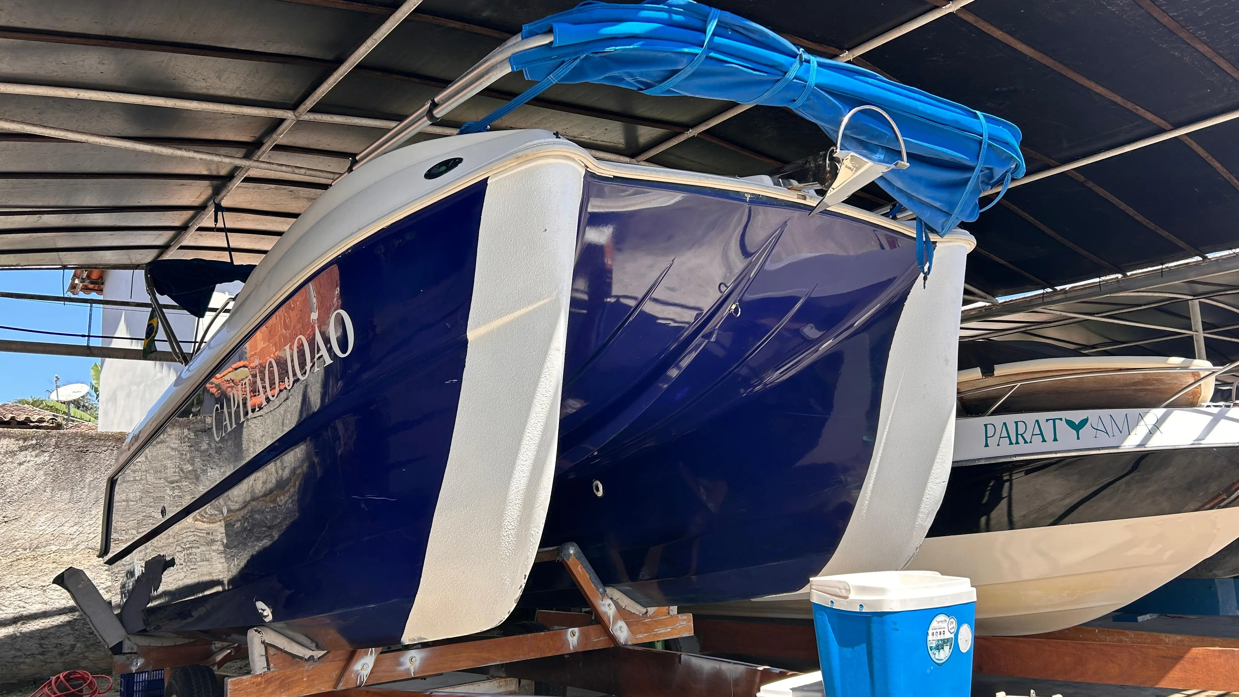 Lancha Capitão João